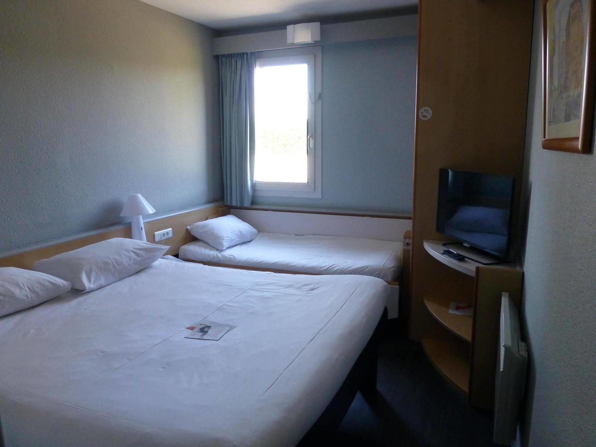 Ibis Saint Rambert D'Albon Hotel Eksteriør billede
